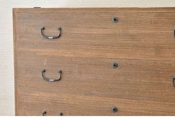 アンティーク家具　☆古い木味のシンプルなアンティークチェスト(時代箪笥)