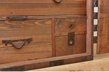 アンティーク家具　素敵な雰囲気!時代箪笥ローボード(ローチェスト)2