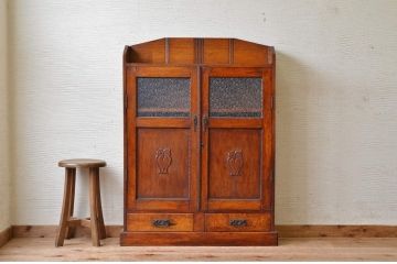 アンティーク家具　珍品!フクロウのデザインが可愛いアンティーク本箱