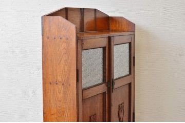 アンティーク家具　珍品!フクロウのデザインが可愛いアンティーク本箱