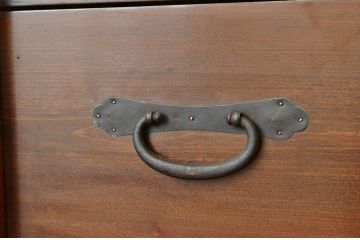 アンティーク家具　古民具　骨董　磨き込まれた観音開き時代箪笥