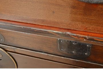 アンティーク家具　古民具　骨董　磨き込まれた観音開き時代箪笥
