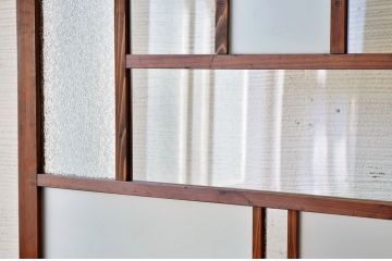 色ガラス入りのアンティーク引き戸(ガラス戸)2枚セット