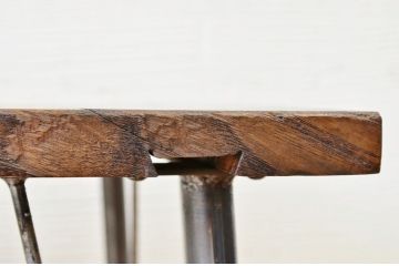 アンティーク家具　☆古い栗材の小振りな鉄脚テーブル(作業台、机)