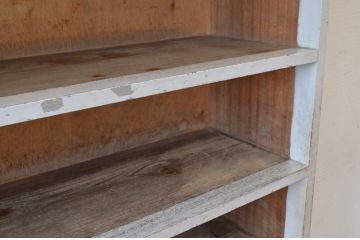 アンティーク家具　★アンティークペイント下駄箱(飾り棚)