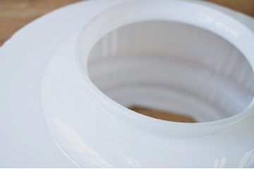 古プレスガラス入りの天井照明
