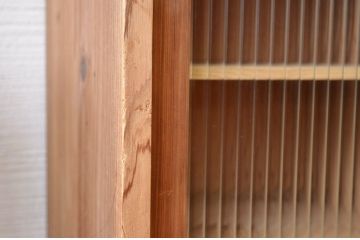 アンティーク家具　古い木味のモールガラスアンティーク下駄箱(収納棚)