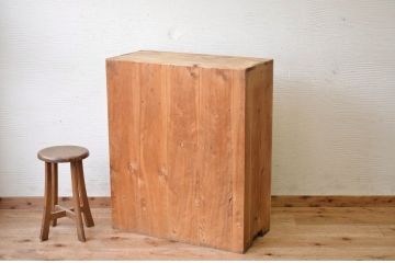 アンティーク家具　古い木味のモールガラスアンティーク下駄箱(収納棚)