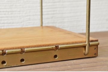 アンティーク雑貨　レトロなデザインの本立て