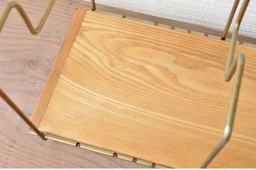 アンティーク雑貨　レトロなデザインの本立て
