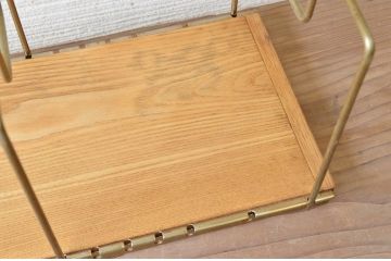 アンティーク雑貨　レトロなデザインの本立て
