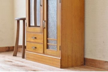レトロ家具　レトロなデザインの変り型アンティーク本箱