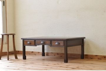 アンティーク家具　作りの上質なアンティーク文机(テーブル)