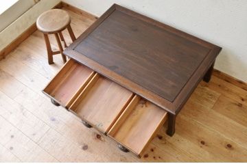 アンティーク家具　作りの上質なアンティーク文机(テーブル)