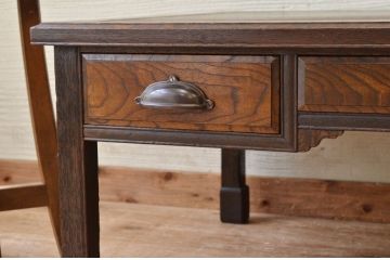 アンティーク家具　作りの上質なアンティーク文机(テーブル)