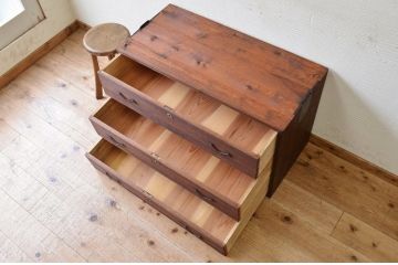 アンティーク家具　シンプルなアンティークローチェスト(ローボード)2