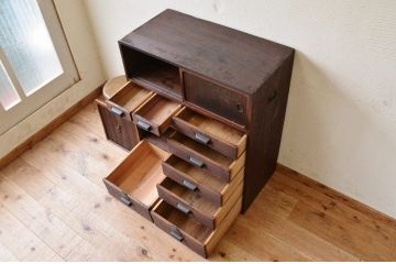 アンティーク家具　多少の傷み有り!!変わり型収納棚