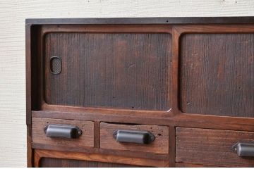 アンティーク家具　多少の傷み有り!!変わり型収納棚