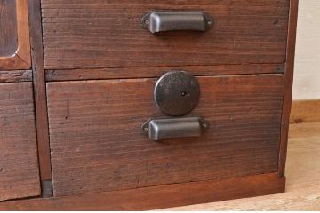 アンティーク家具　多少の傷み有り!!変わり型収納棚
