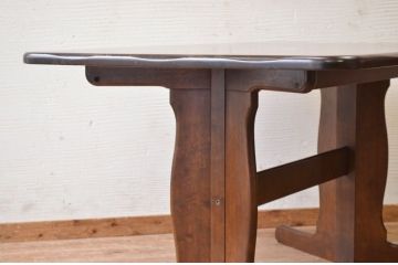 中古　カリモクダイニングテーブル
