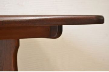 中古　カリモクダイニングテーブル