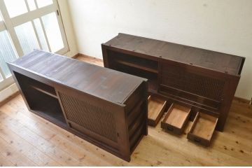 アンティーク家具　明治〜大正時代　丸桟引き戸の変わり型近江水屋箪笥