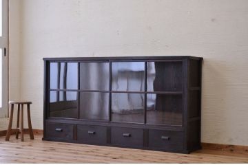 アンティーク家具　古い木のシックなアンティーク収納棚