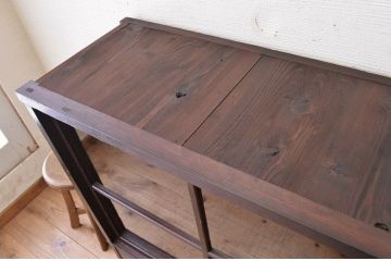 アンティーク家具　古い木のシックなアンティーク収納棚