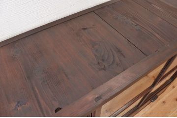 アンティーク家具　古い木のシックなアンティーク収納棚