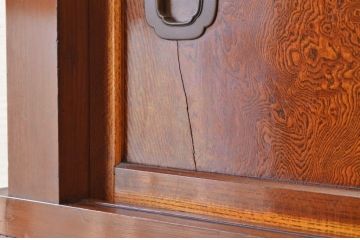 アンティーク家具　古民具　骨董　極上のコンディションの欅玉杢金沢水屋箪笥