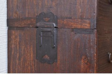 アンティーク家具　☆古い桐材の重ね箪笥(桐箪笥、桐たんす)