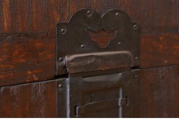 アンティーク家具　☆古い桐材の重ね箪笥(桐箪笥、桐たんす)