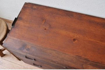 アンティーク家具　☆古い桐材の重ね箪笥(桐箪笥、桐たんす)