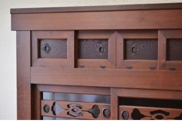 極上美品!二段重ね四尺水屋箪笥