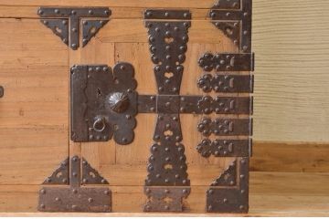☆極上美品!桐材の重ね時代箪笥(桐箪笥、桐たんす)
