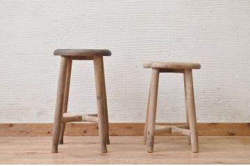 ジャンク品!古い木味のアンティークスツール2脚セット