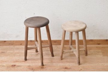 ジャンク品!古い木味のアンティークスツール2脚セット