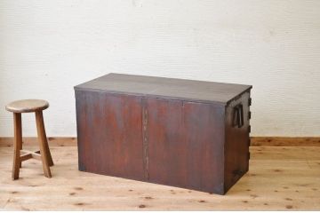 アンティーク家具　天板補強の観音開き時代箪笥ローボード