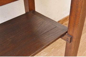 アンティーク家具　古い木のシンプルなアンティークサイドテーブル