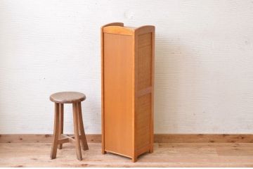 中古　カリモク製スリッパラック