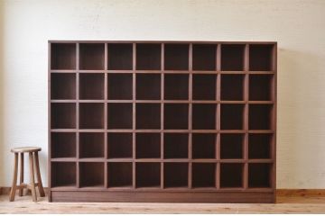 アンティーク家具　古い木の大きなマス目棚(収納棚、飾り棚)