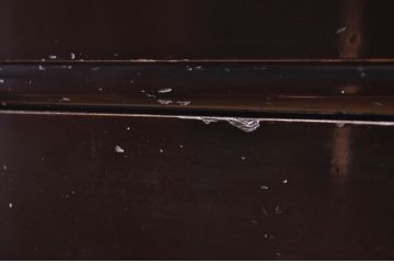 アンティーク家具　打ち出し金具の庄内箪笥