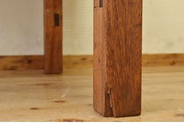 アンティーク家具　重厚!!天板がナラ材の骨太ダイニングテーブル3(作業台)