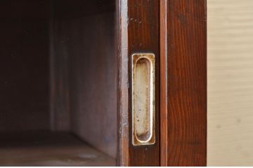 アンティーク家具　古い木のシンプルなアンティーク収納棚