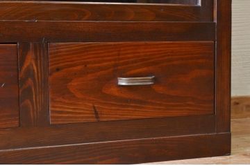 アンティーク家具　古い木のシンプルなアンティーク収納棚