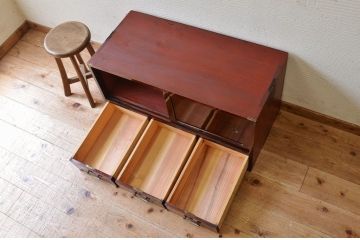 極上美品!古い欅材の漆の綺麗な時代箪笥ローボード