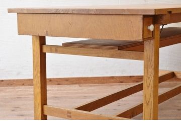 アンティーク家具　1980〜90年頃　古い学校の大きな作業台2