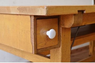 アンティーク家具　1980〜90年頃　古い学校の大きな作業台2