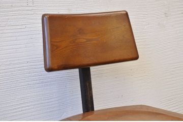 アンティーク家具　1970年代素敵なデザインのファクトリーチェア