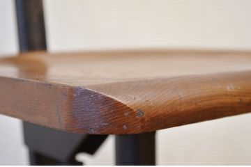 アンティーク家具　1970年代素敵なデザインのファクトリーチェア